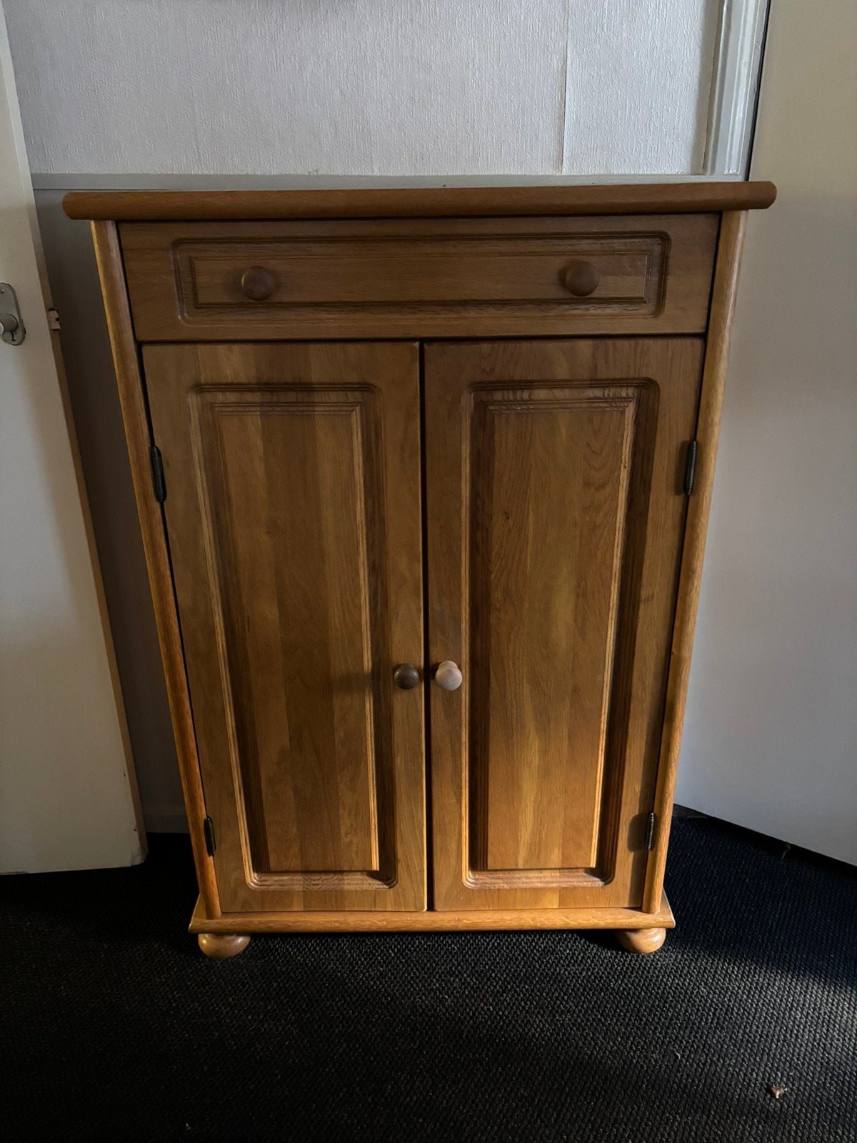 Eiken houten kast TEAB, Ophalen, Zo goed als nieuw, Eikenhout, 120 tot 170 cm