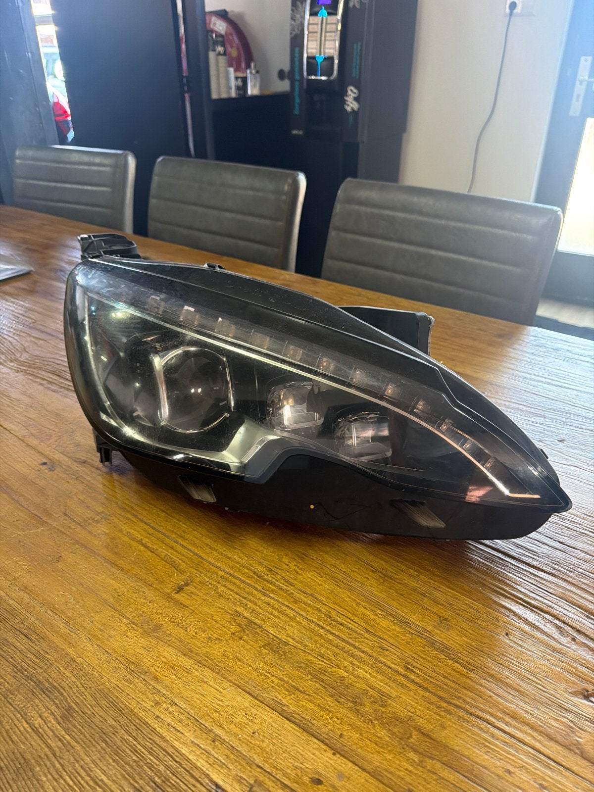 Peugeot 308 Koplamp Rechts LED - Gebruikt, Ophalen of Verzenden, Gebruikt, Peugeot