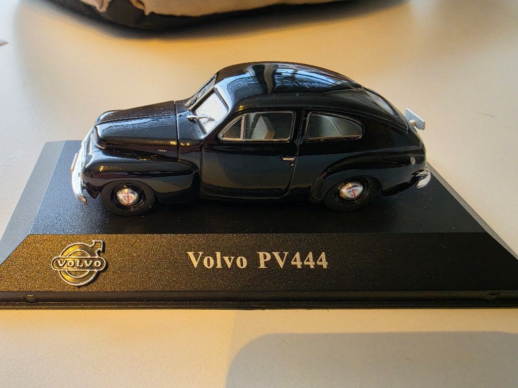Volvo PV444 1/43, Hobby en Vrije tijd, Modelauto's | 1:43, Ophalen of Verzenden, Gebruikt, Auto, Overige merken