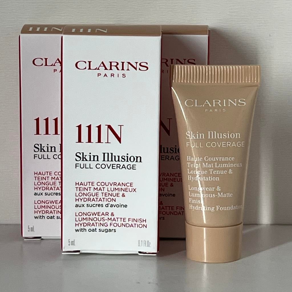 Clarins Skin Illusion Full Coverage Foundation 5 ml #111N#, Ophalen of Verzenden, Nieuw, Gehele gezicht, Make-up
