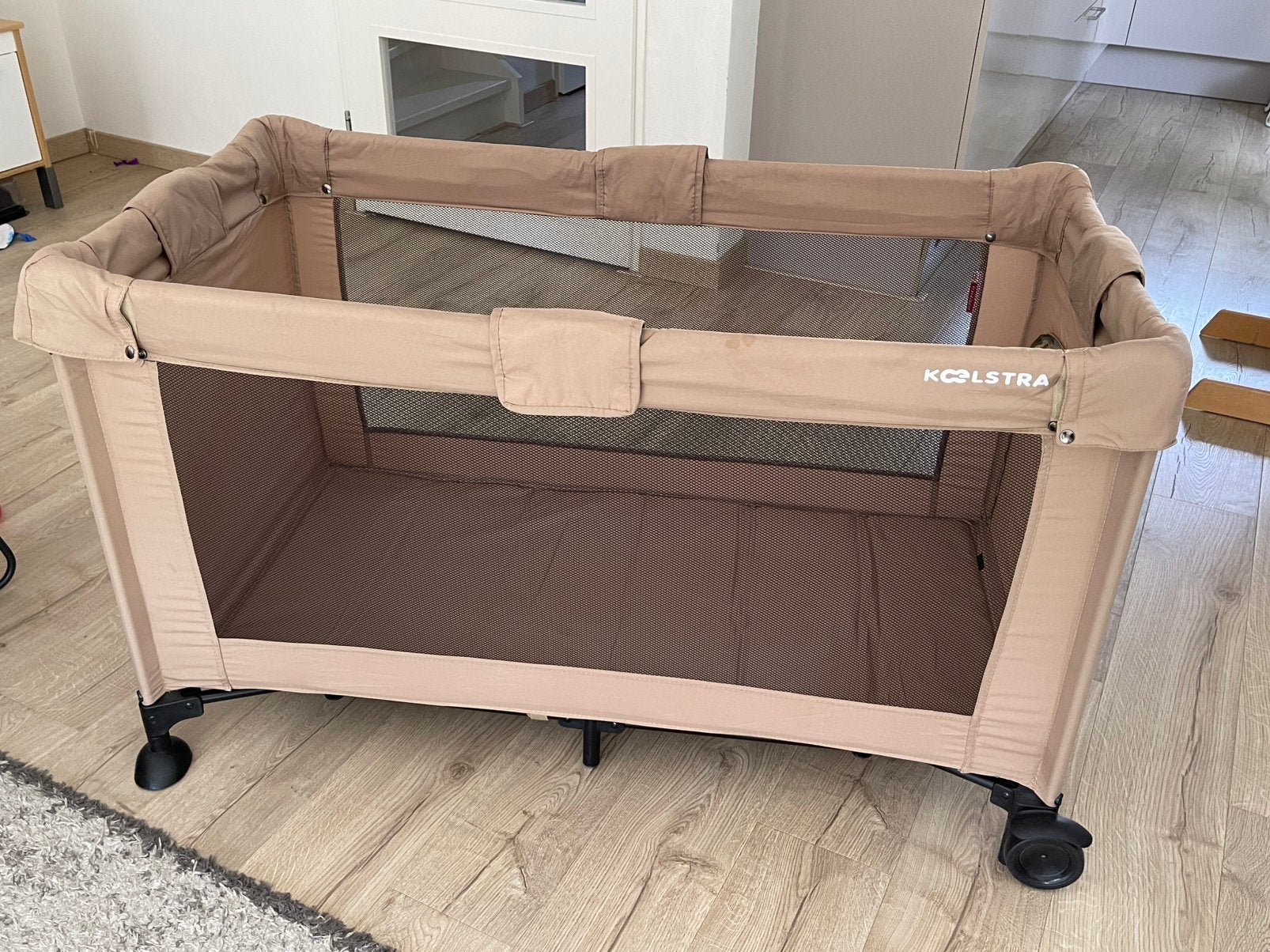 Koelstra campingbedje met matras, Kinderen en Baby's, Ophalen, Gebruikt, Reisbedje