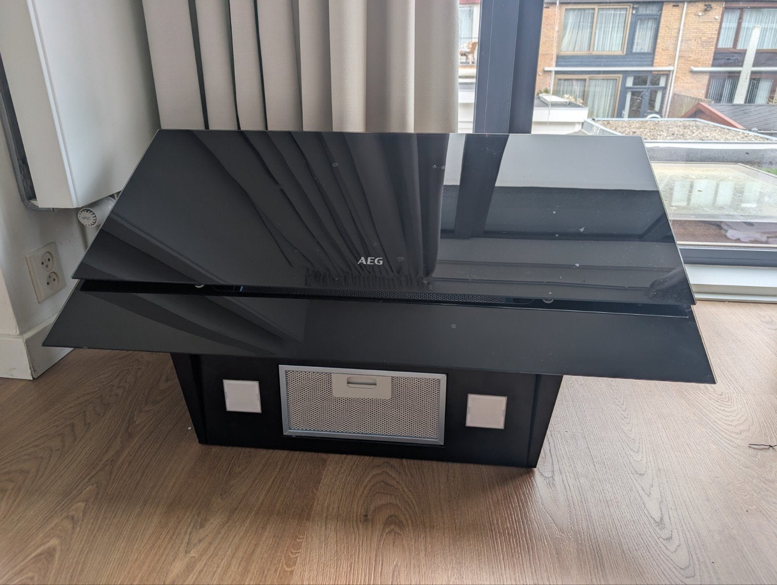 AEG DVES971HB Afzuigkap-Zwart, 90 cm, Krachtig, Ophalen, Wandschouwkap, Nieuw, 400 tot 600 m³ per uur