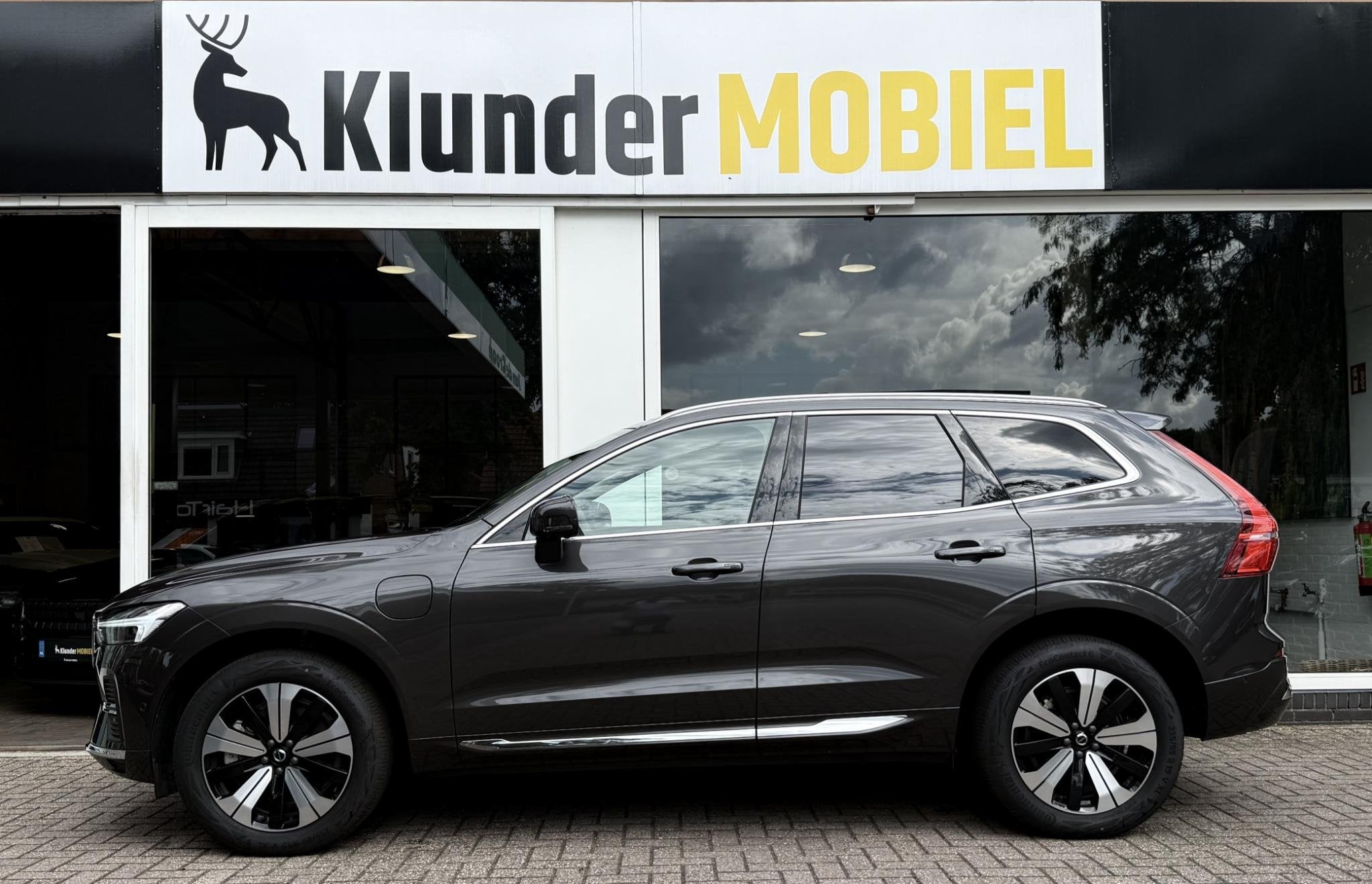 Volvo XC60 2.0 T6 Plug-in hybrid AWD Plus Bright |Luchtverin, Auto's, Automaat, Lichtsensor, Gebruikt, 4 cilinders