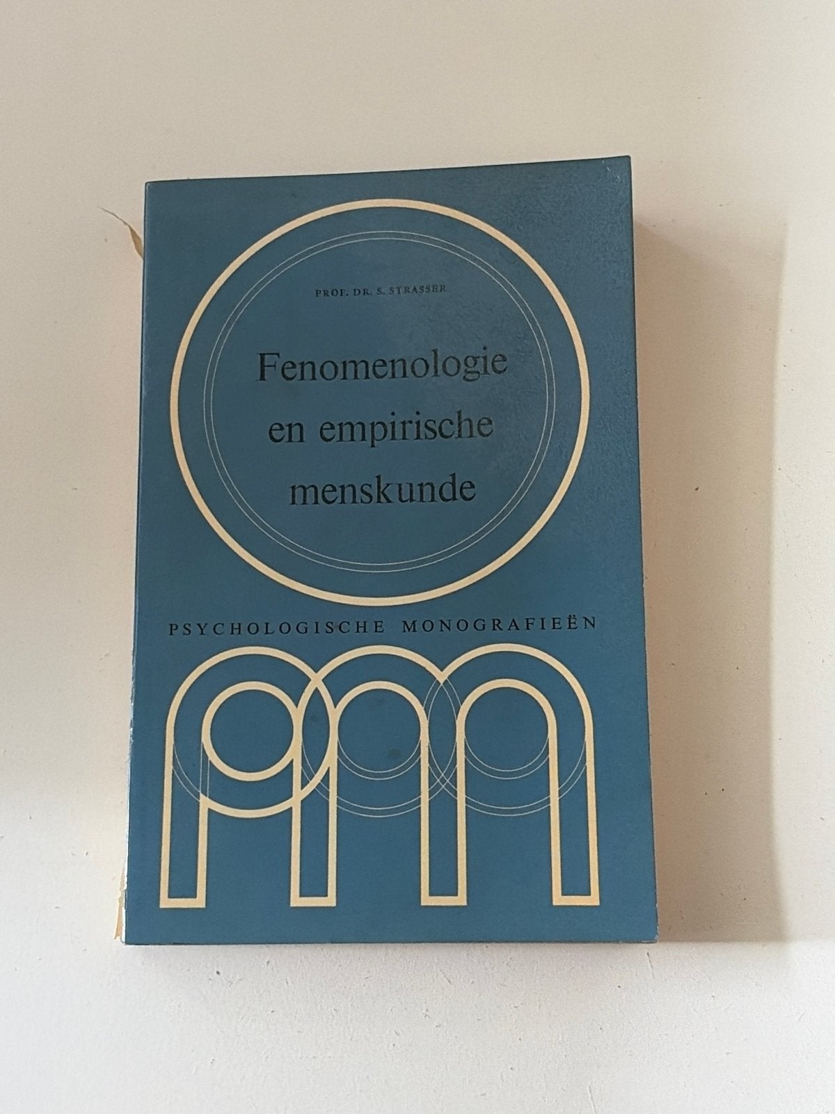 Fenomenologie en empirische menskunde - Prof. Dr. S. Strasse, Boeken, Ophalen of Verzenden, Gelezen, Overige onderwerpen