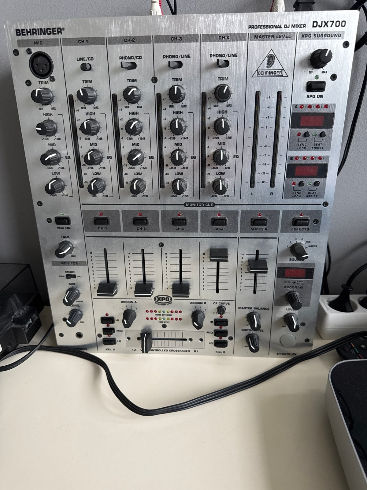 Behringer DJX700 Professionele DJ Mixer, Muziek en Instrumenten, Ophalen, Gebruikt, Dj-set, Behringer