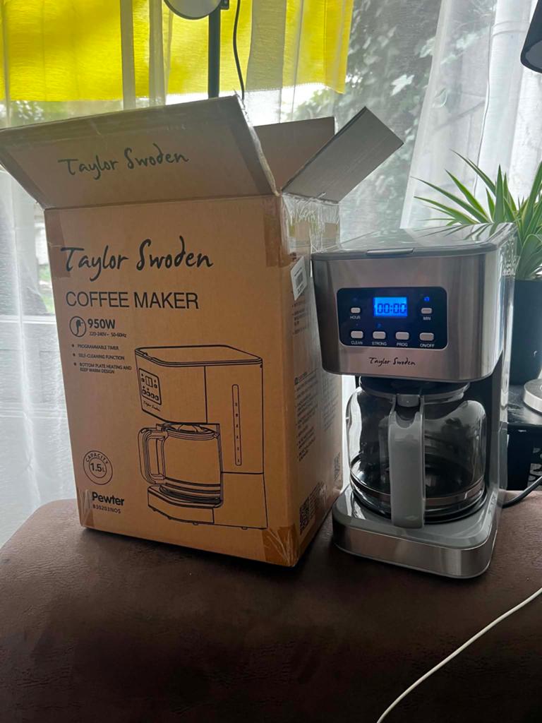 Taylor Swoden Koffiezetapparaat - Nieuw in doos, 10 kopjes of meer, Gemalen koffie, Ophalen of Verzenden, Koffiemachine