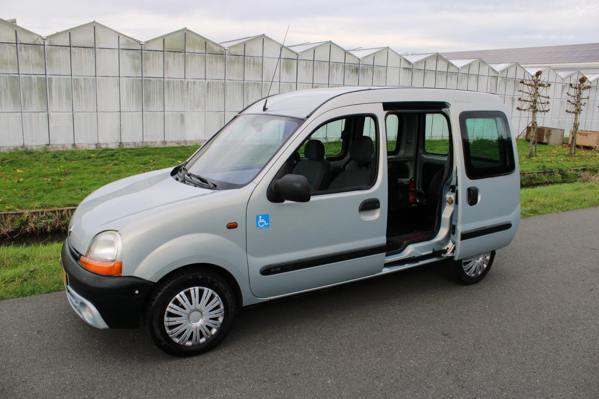 Renault Kangoo 1.4 RXE Automaat Rolstoelvervoer met Knielsys, 4 cilinders, 49 €/maand, Origineel Nederlands, Bedrijf