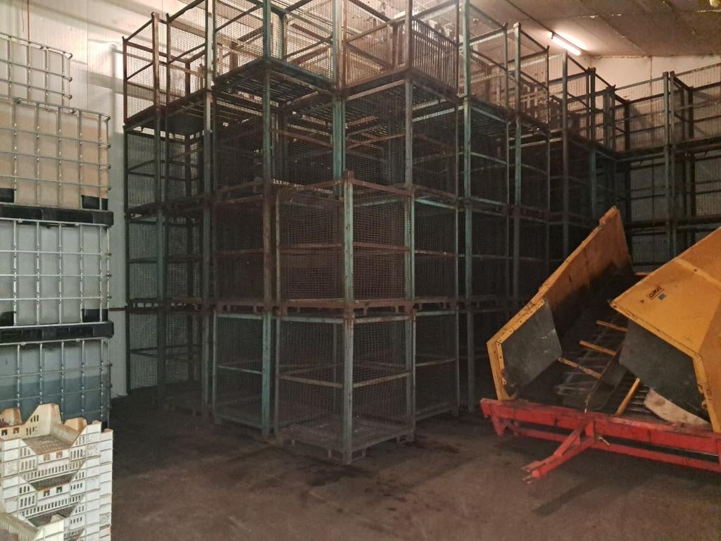Oostduitse aardappelkisten, Ophalen