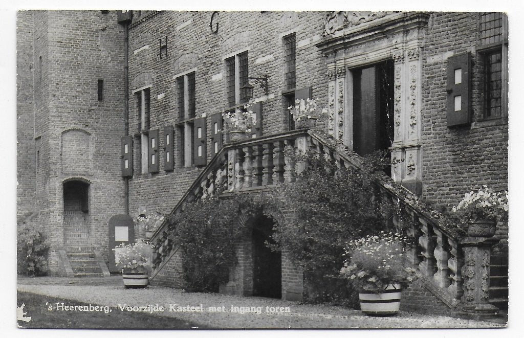 's Heerenberg Voorzijde Kasteel ansichtkaart ( B7231 ), Ophalen of Verzenden, 1960 tot 1980, Gelopen, Gelderland