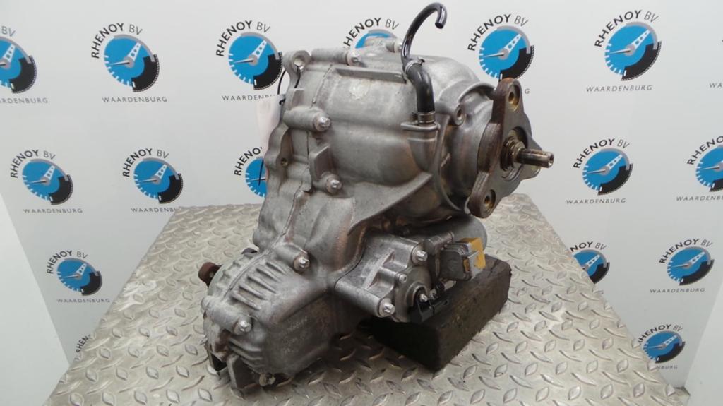 BMW 3 SERIES 330XD 4WD HIGH EXEC M SP TUSSENBAK 2009, Ophalen of Verzenden, Gebruikt, Stiba lid