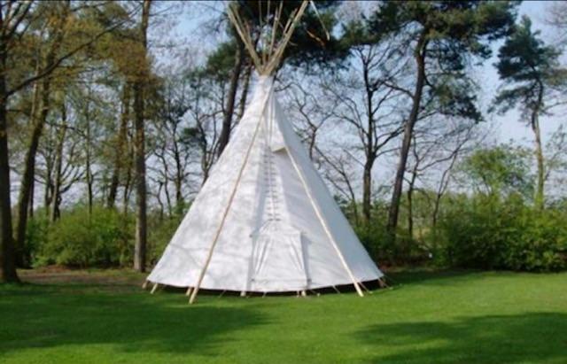 5, 5,5 meter Tipi Tent te koop. Compleet incl. palen., Caravans en Kamperen, Tenten, Verzenden, Nieuw, Tot en met 3