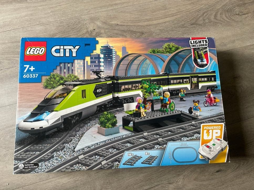 Lego City 60337 Express Passagierstrein met extra rails, Kinderen en Baby's, Speelgoed | Duplo en Lego, Zo goed als nieuw, Lego