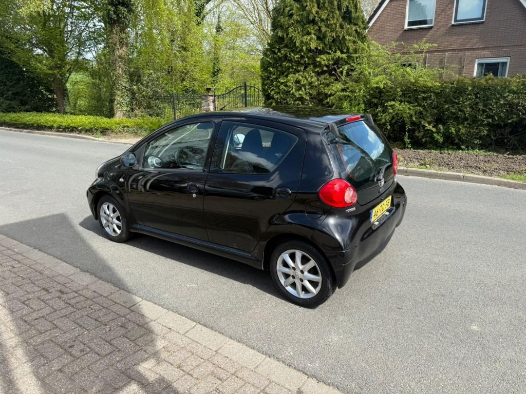 Toyota AYGO 1.0-12V+, Voorwielaandrijving, Gebruikt, Huisgarantie, Met garantie (alle)