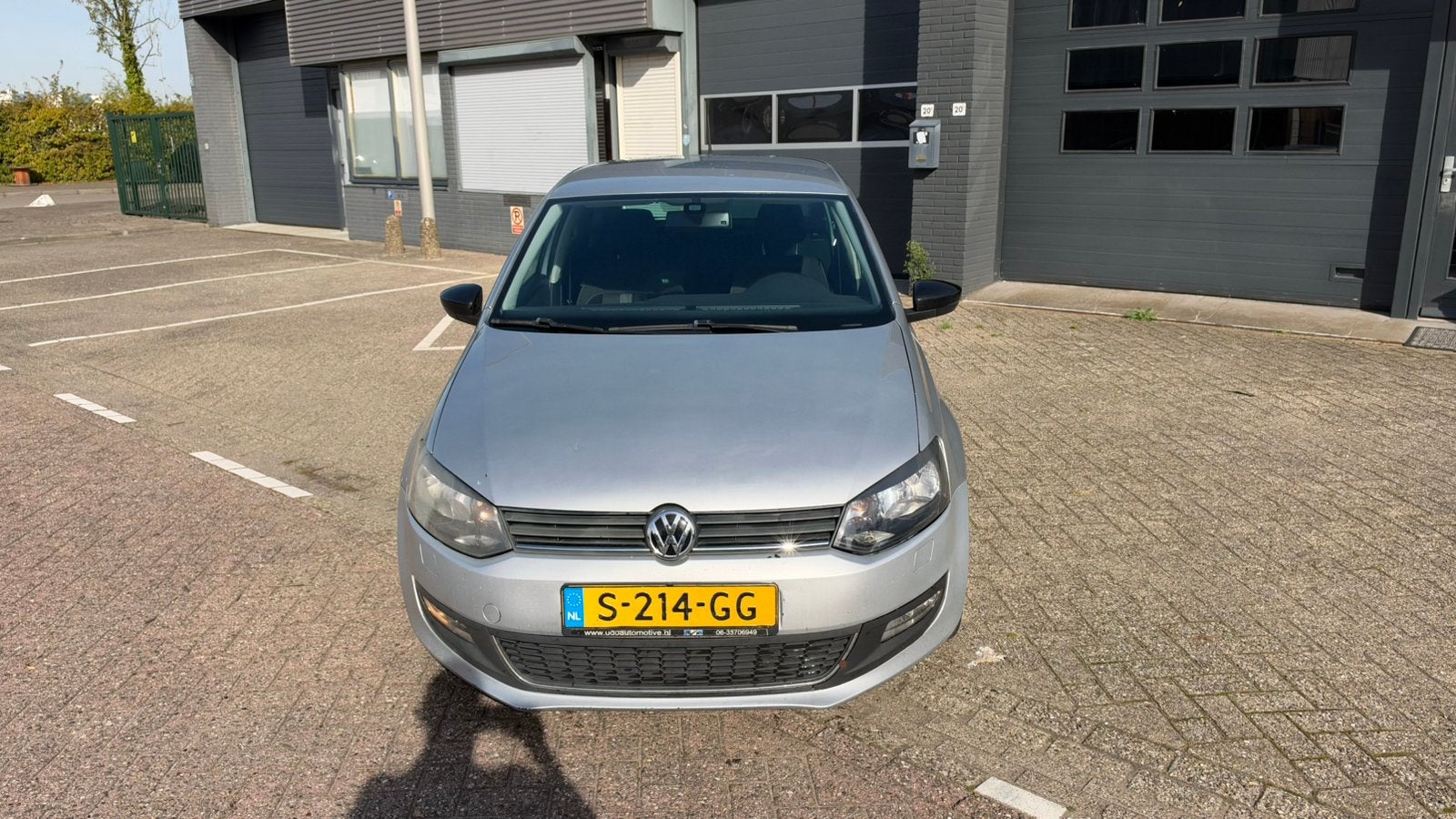 Volkswagen Polo 1.2 TSI 2012 Grijs 5drs apk airco cruuse nap, Voorwielaandrijving, Euro 5, 40 €/maand, 4 cilinders