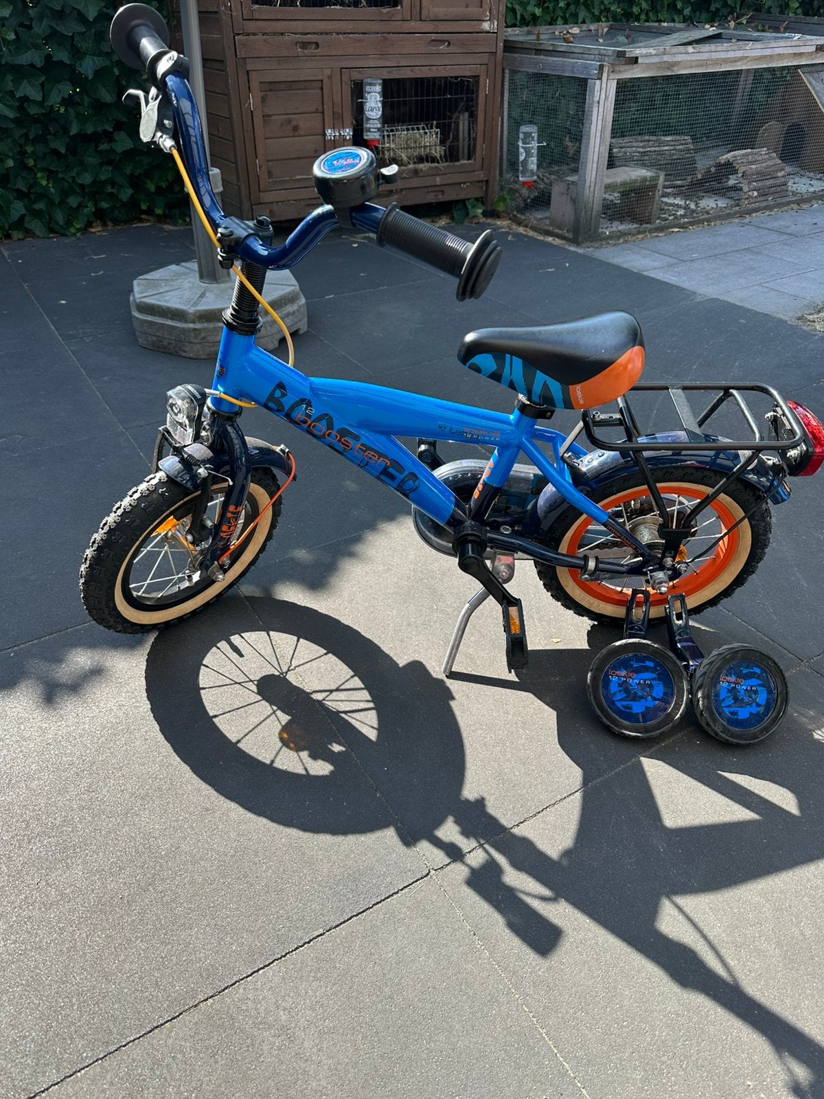 Loekie kinderfiets 12inch, Fietsen en Brommers, Fietsen | Kinderfietsjes, Ophalen, Zo goed als nieuw, Minder dan 16 inch, Zijwieltjes