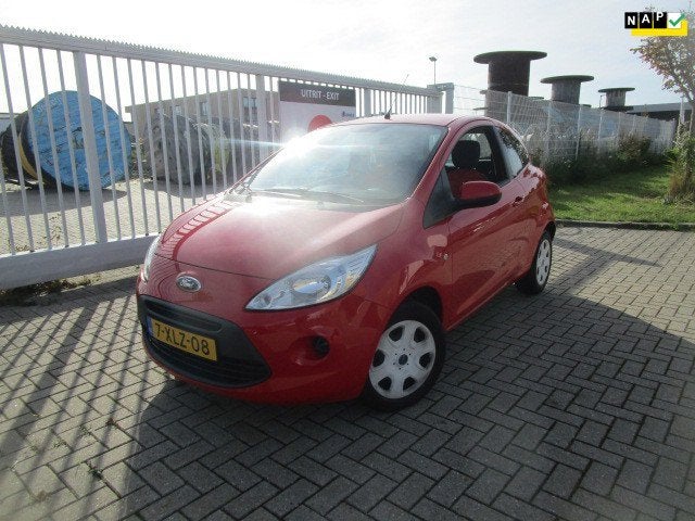Ford Ka 1.2 Style start/stop, Voorwielaandrijving, Gebruikt, 4 cilinders, 4 stoelen