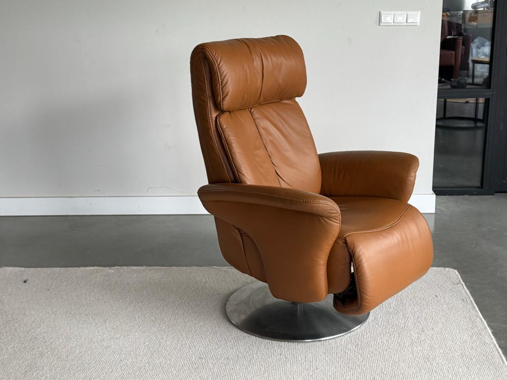 Verstelbare fauteuil van leer - Comfort en stijl, Huis en Inrichting, Stoelen, Zo goed als nieuw, Eén, Leer, Bruin, Verzenden
