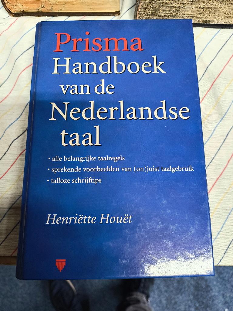 Prisma Handboek van de Nederlandse taal ISBN 90 274 6377 8, Boeken, Woordenboeken, Ophalen of Verzenden, Zo goed als nieuw, Prisma of Spectrum