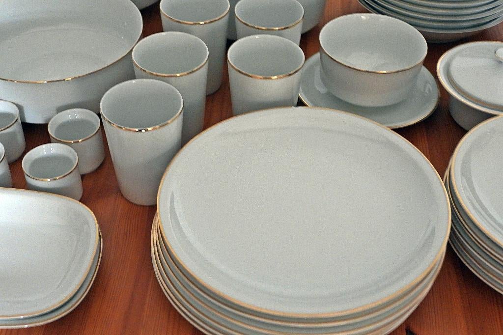 Arzberg servies, Huis en Inrichting, Keuken | Servies, Zo goed als nieuw, Compleet servies, Overige stijlen, Porselein, Ophalen of Verzenden