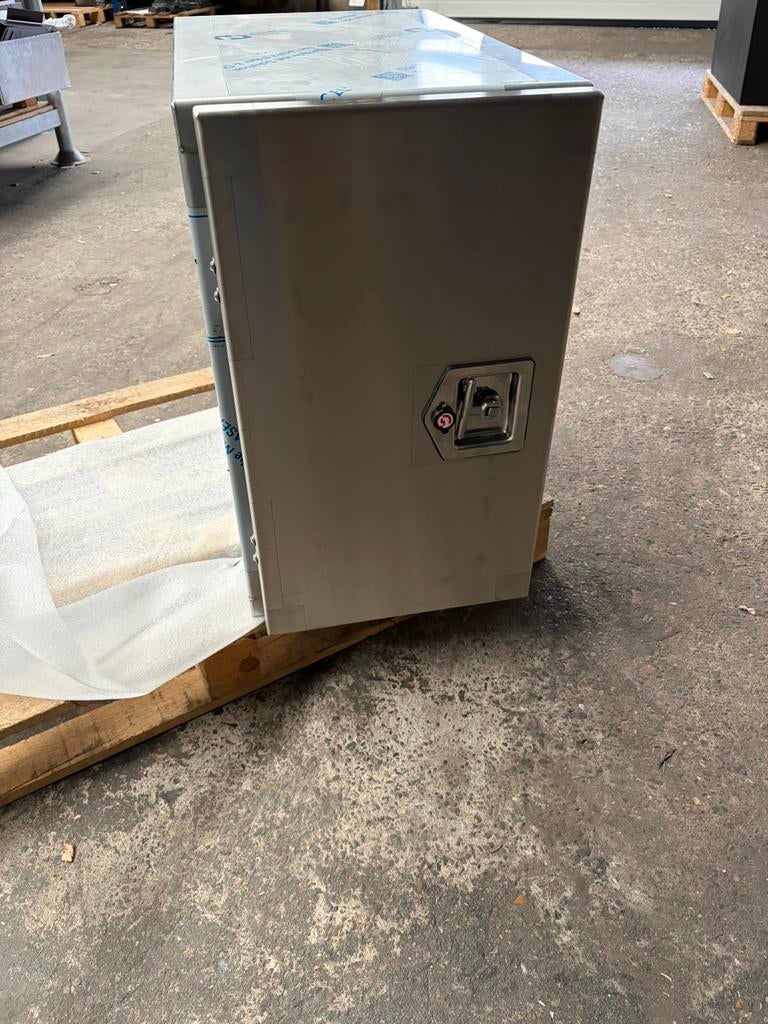 Rvs kist 2mm met geborsteld deksel 400x700x650, Ophalen, Nieuw, Overige merken
