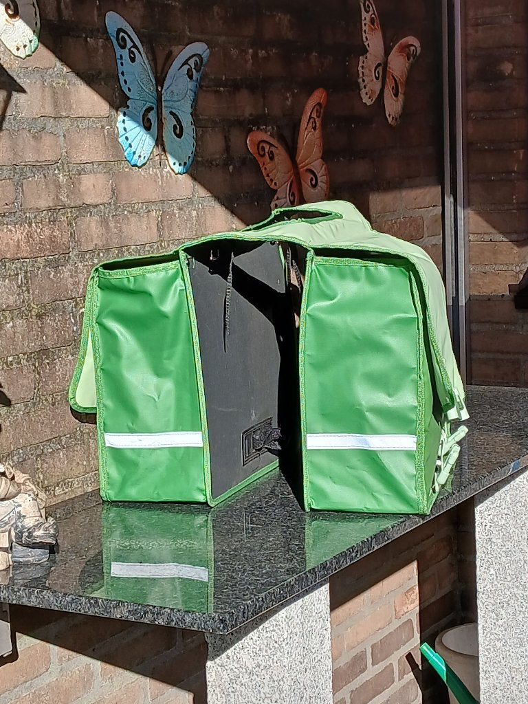 Te koop: mooie groene fietstassen., Ophalen, Zo goed als nieuw