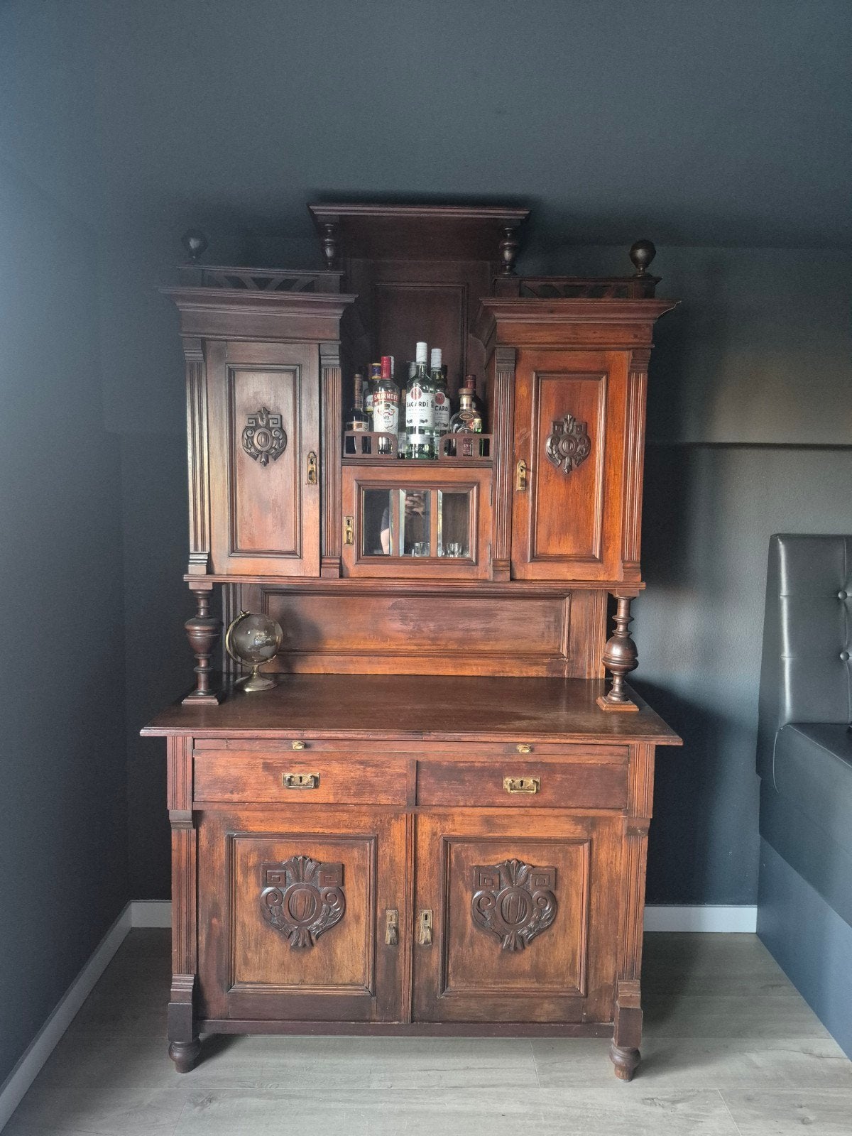 Antieke kast / dressoir in nette staat - Amersfoort, Ophalen