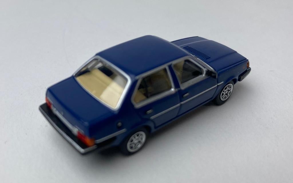 JSN Premium Classixxs 1:87 Volvo 340 donkerblauw 1983, -, Nieuw, Ophalen of Verzenden, Brekina