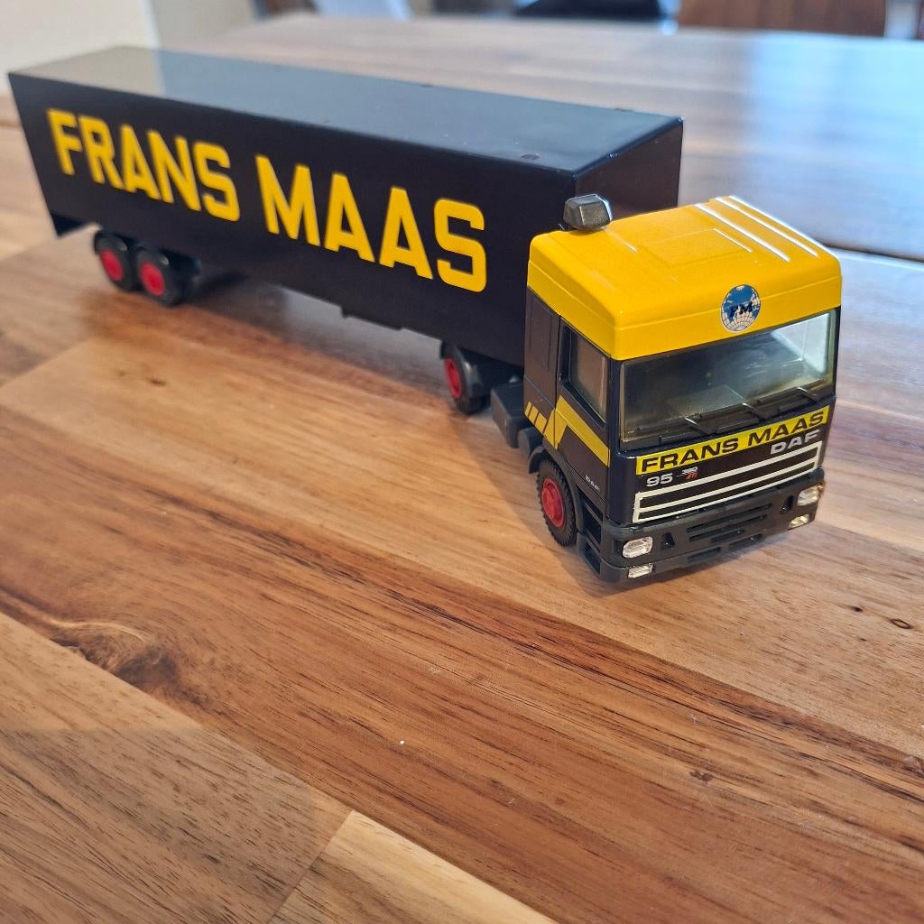 FRANS MAAS VENLO 95 DAF & TRAILER /LOSSE TRUCK 95 DAF .L.T., Verzenden, Zo goed als nieuw, Bus of Vrachtwagen, Lion Toys