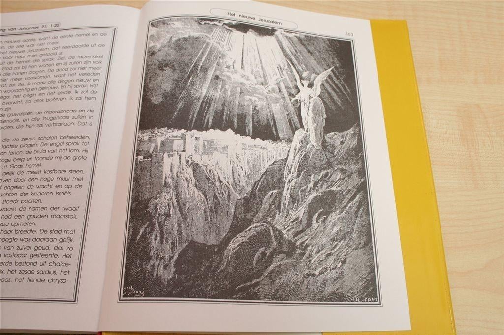 De Beroemde Bijbel van Gustave Doré — Prachtboek met Gravure, Boeken, Ophalen of Verzenden, Gelezen