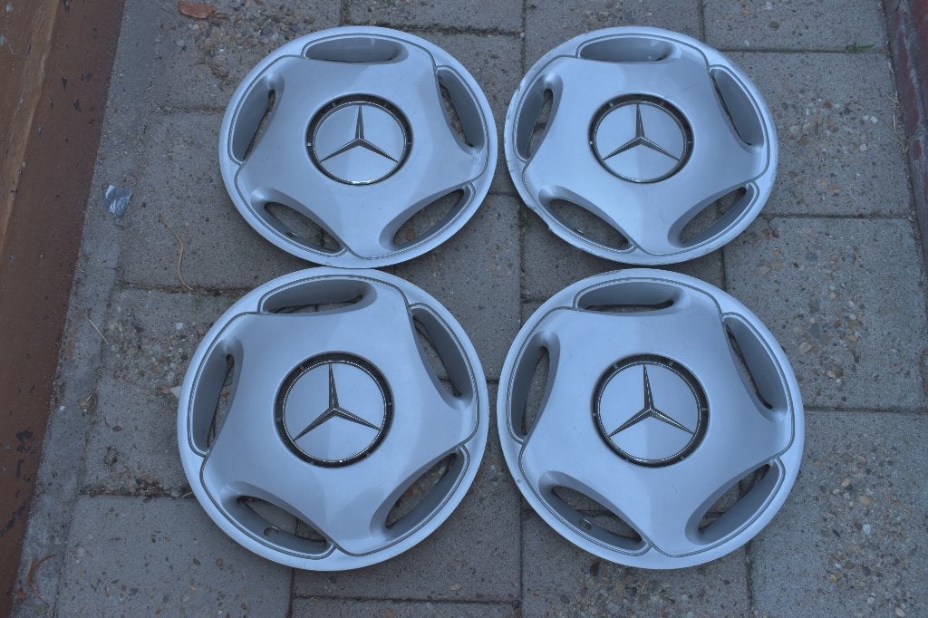 Set van 4 originele wieldoppen Mercedes Benz E Klasse 15inch, Ophalen of Verzenden, Gebruikt