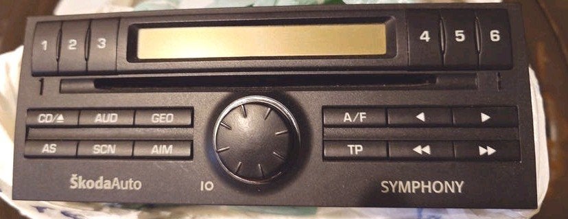 Skoda Symphony CD-autoradio Fabia 1 (2002) met radiocode, Ophalen