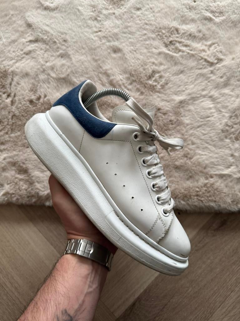 Alexander mcqueen larry low white blue 40, Ophalen of Verzenden, Wit