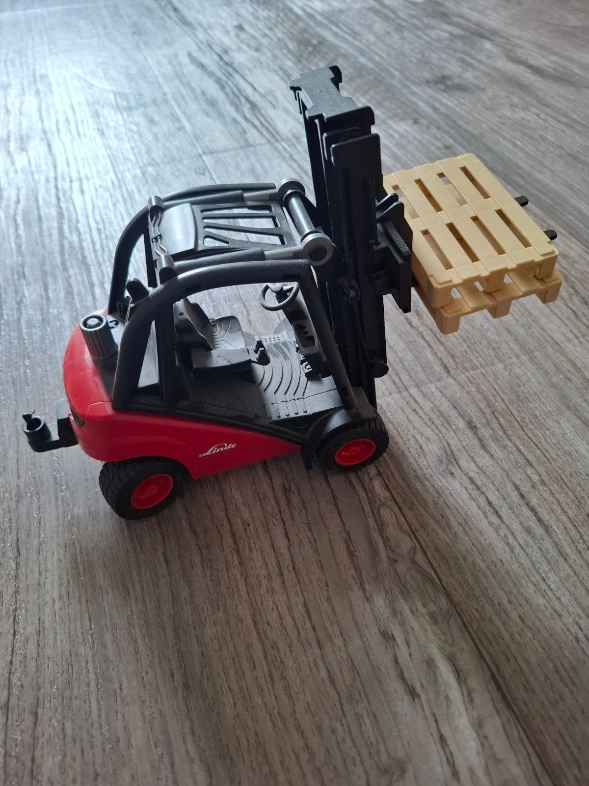Bruder Linde heftruck, Ophalen of Verzenden, Zo goed als nieuw