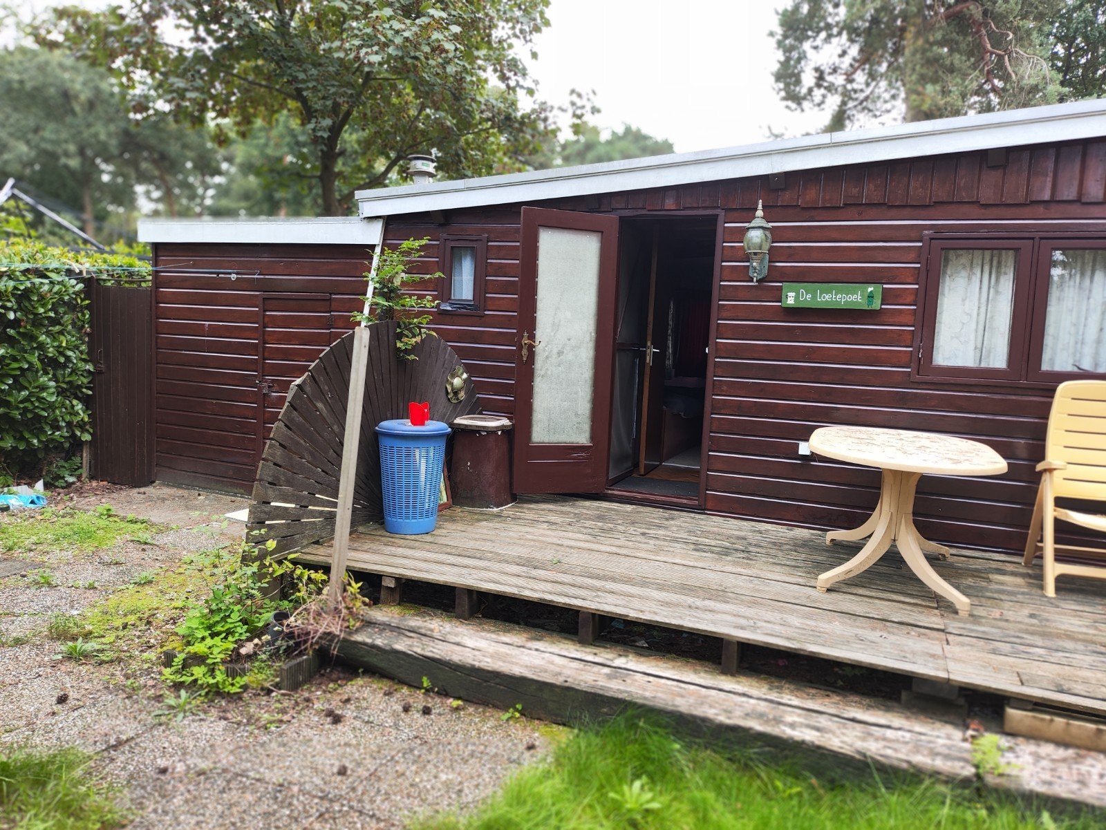 Houten chalet zonder staanplaats., Tot en met 2