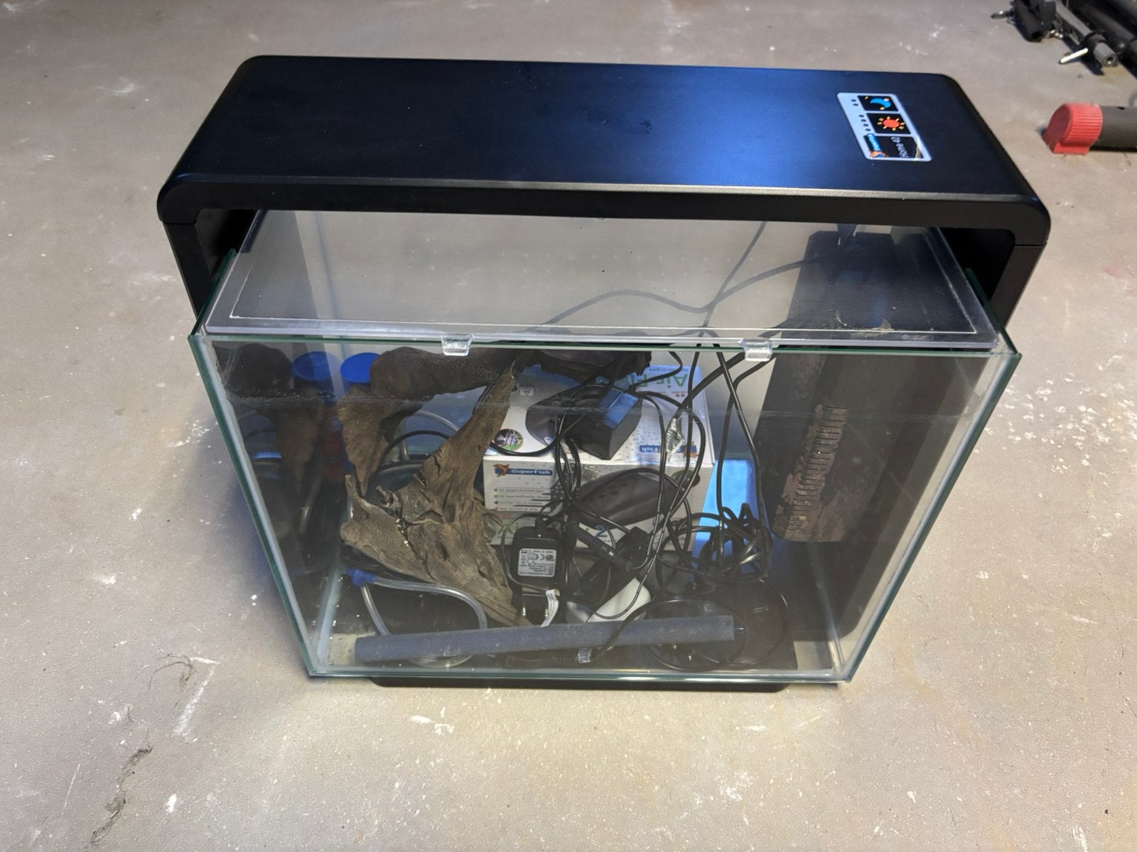 Superfish Home 40 compleet aquarium inclusief accessoires, Dieren en Toebehoren, Vissen | Aquaria en Toebehoren, Ophalen, Zo goed als nieuw