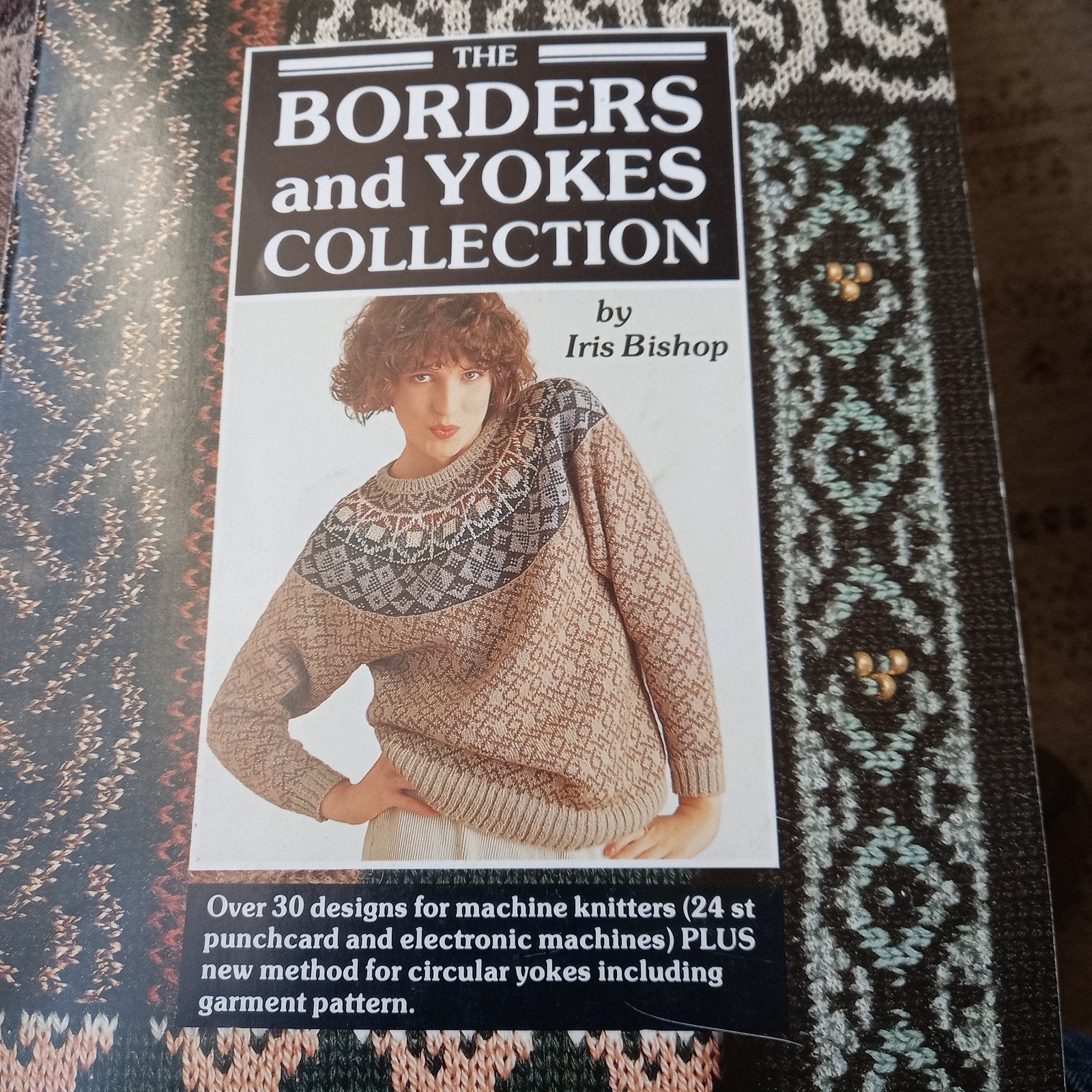 Breimachine - The Borders and Yokes Collection - Iris Bishop, Hobby en Vrije tijd, Ophalen, Gebruikt, Breien, Patroon of Boek