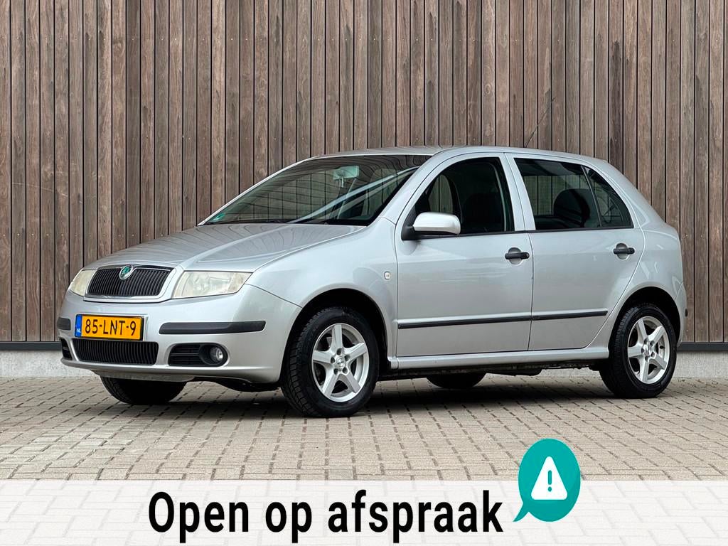 Skoda Fabia 1.4-16V Ambiente |Automaat|Airco|, Auto's, Skoda, Gebruikt, 4 cilinders, 1070 kg, 49 €/maand