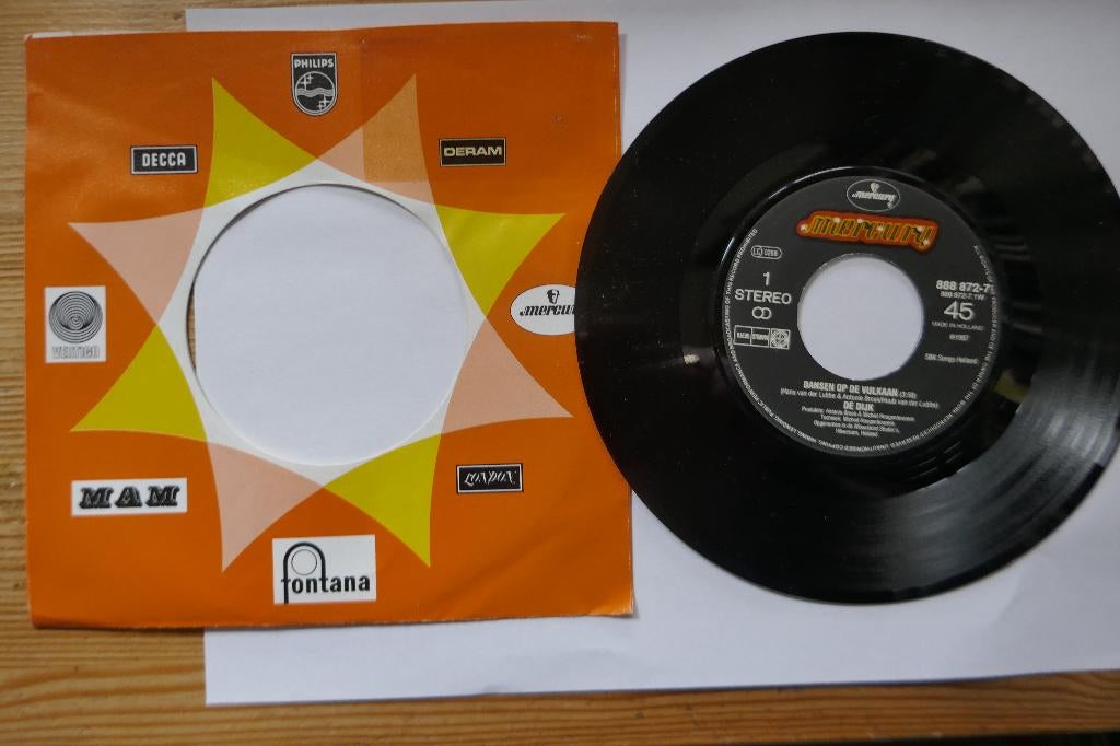 Single: De Dijk – Dansen Op De Vulkaan, Cd's en Dvd's, Vinyl | Nederlandstalig, Zo goed als nieuw, Levenslied of Smartlap, 1980 - 1989