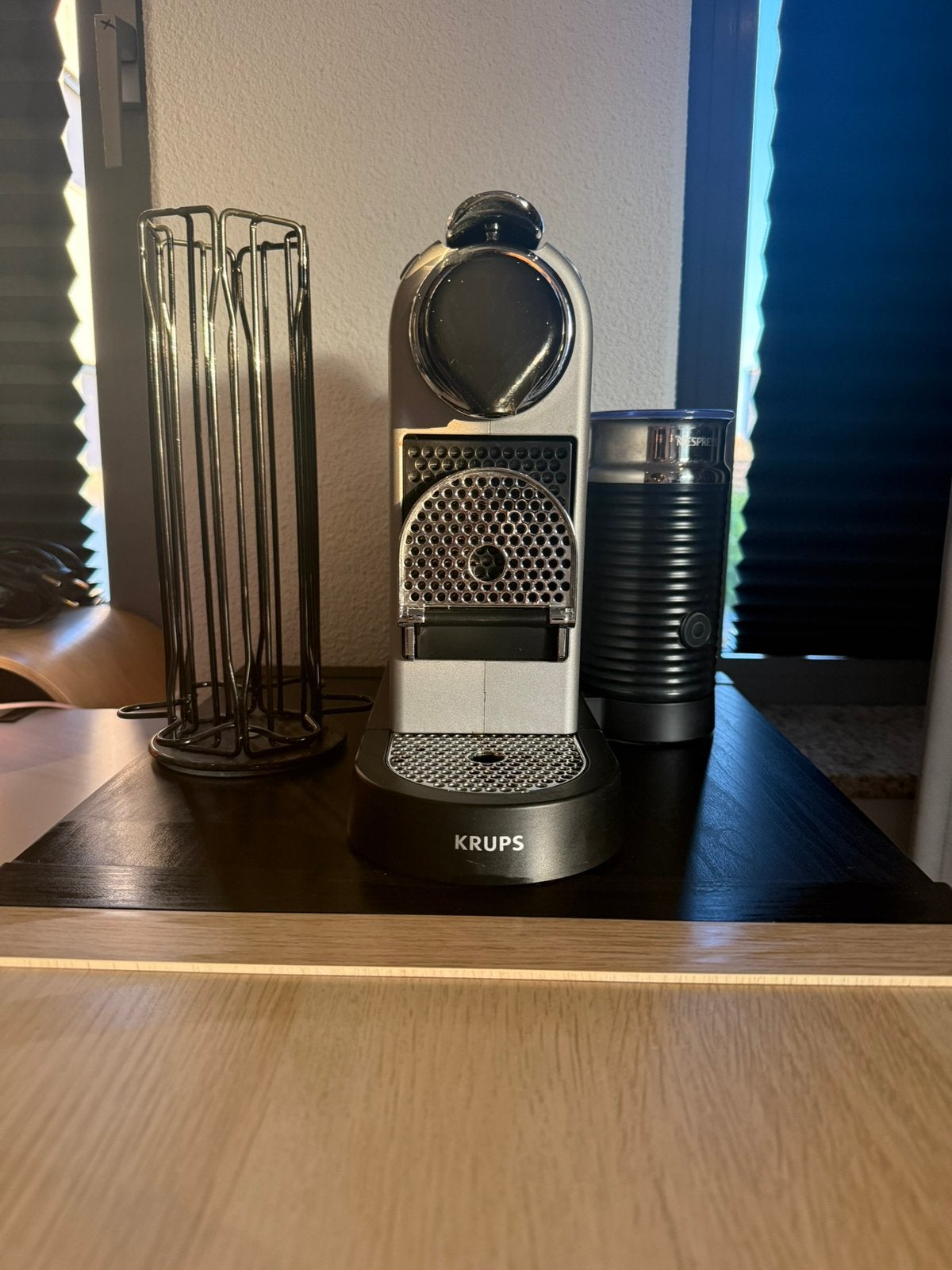 KRUPS Nespresso CitiZ & Milk XN761B - Silver, Ophalen, Koffiepads en cups, Koffiemachine, Zo goed als nieuw