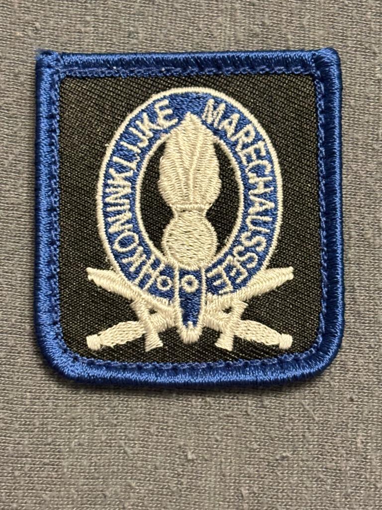 5x5 borstembleem kmar algemeen, Verzamelen, Militaria | Algemeen, Verzenden, Marechaussee, Nederland, Embleem of Badge
