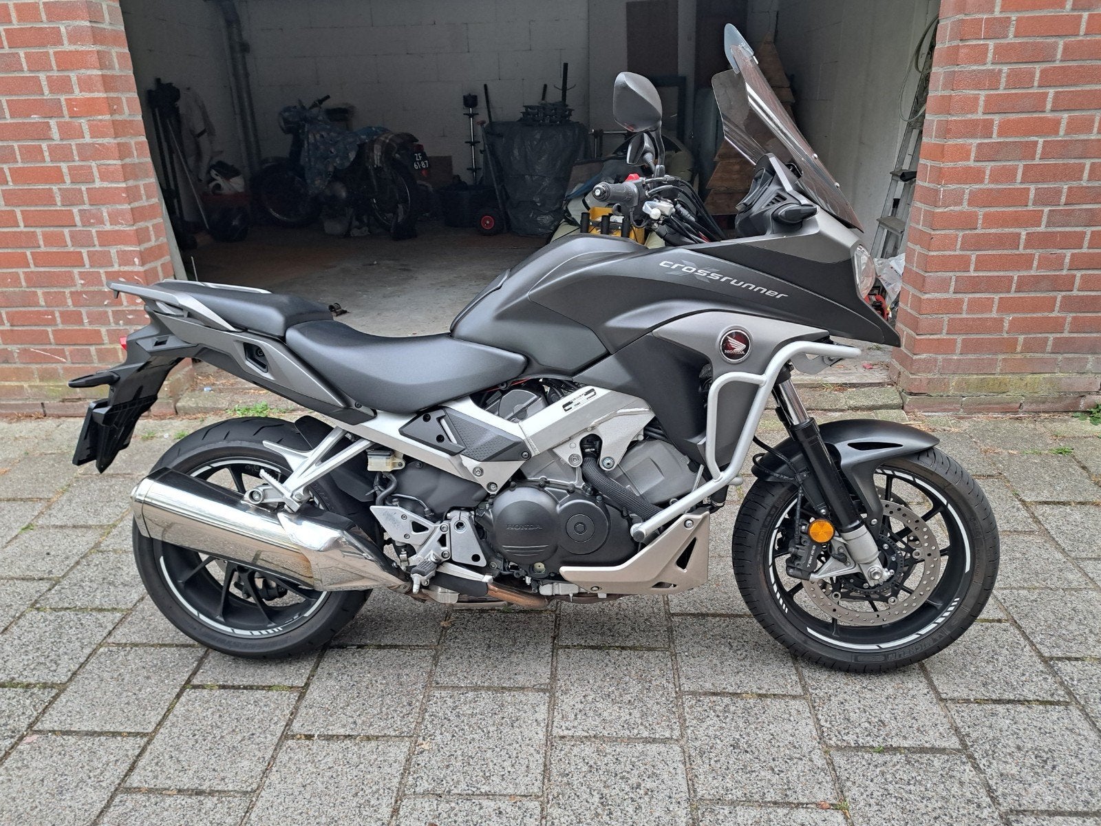 Honda VFR 800 X Crossrunner - Nieuw Model, Weinig Gebruikt, Motoren, Motoren | Honda, 4 cilinders, Motorrijbewijs A, Traction Control