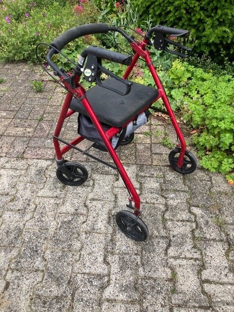 Rollator gratis afhalen, Ophalen, Opvouwbaar, Gebruikt