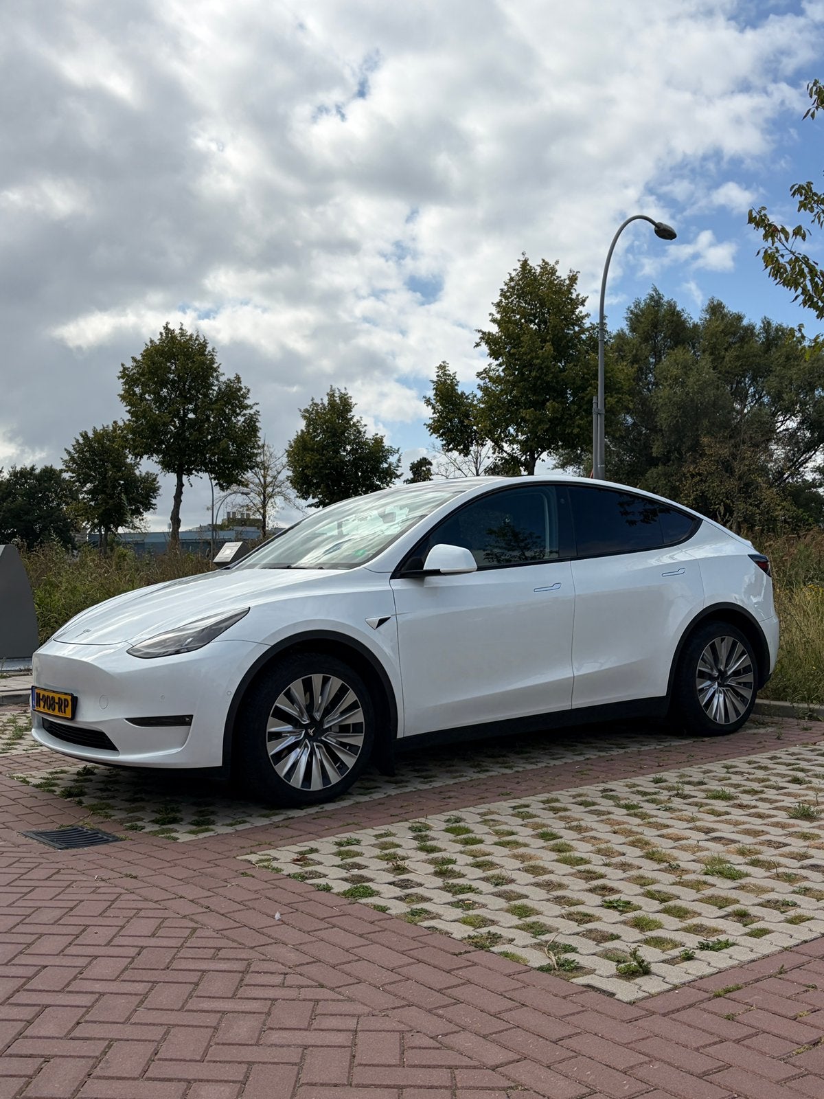 Foto 7 van Nette Tesla Model Y AWD Long Range 75kWh 92% SoH + garantie