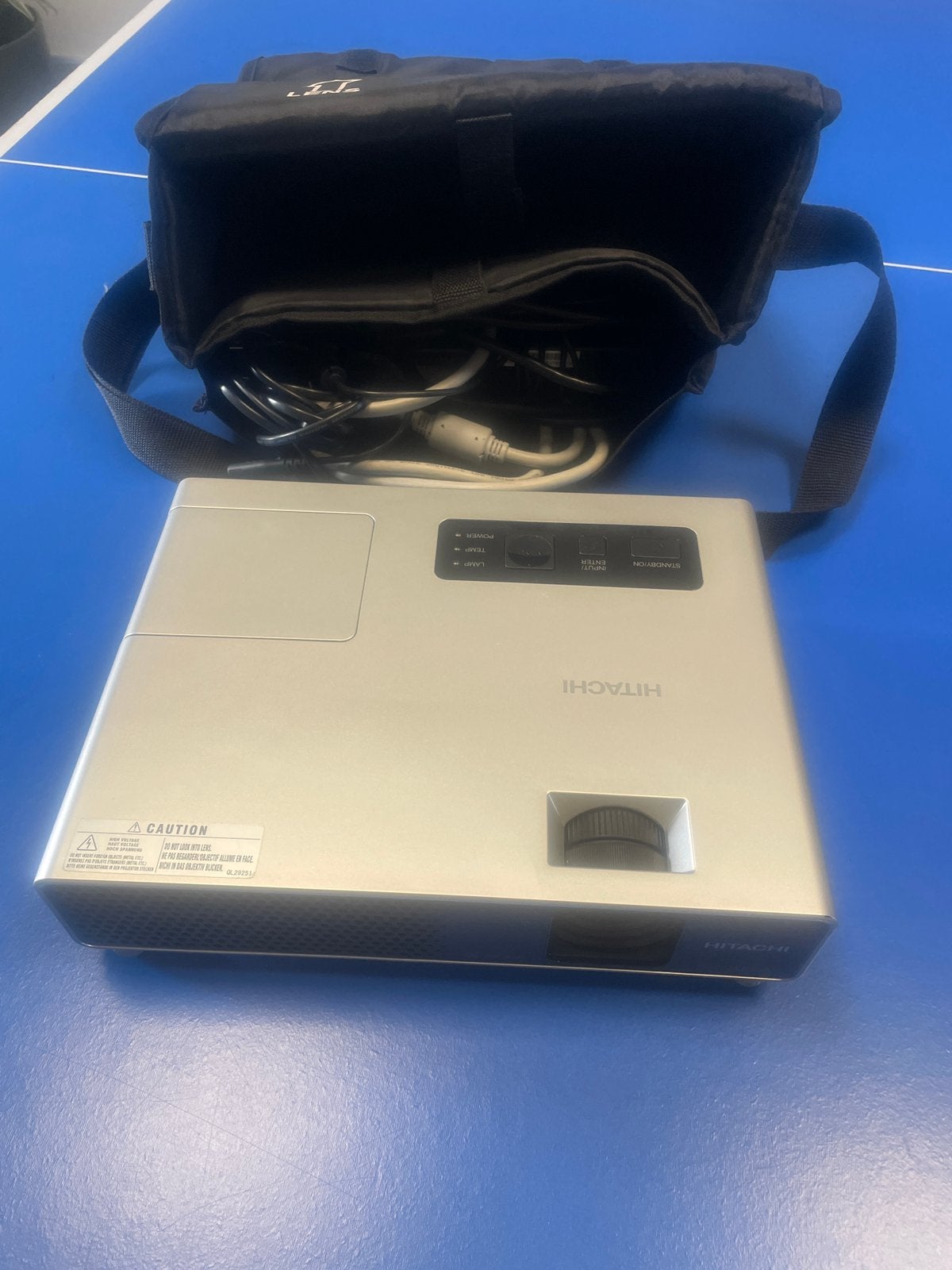 Beamer met tas, Computers en Software, Ophalen of Verzenden, Zo goed als nieuw