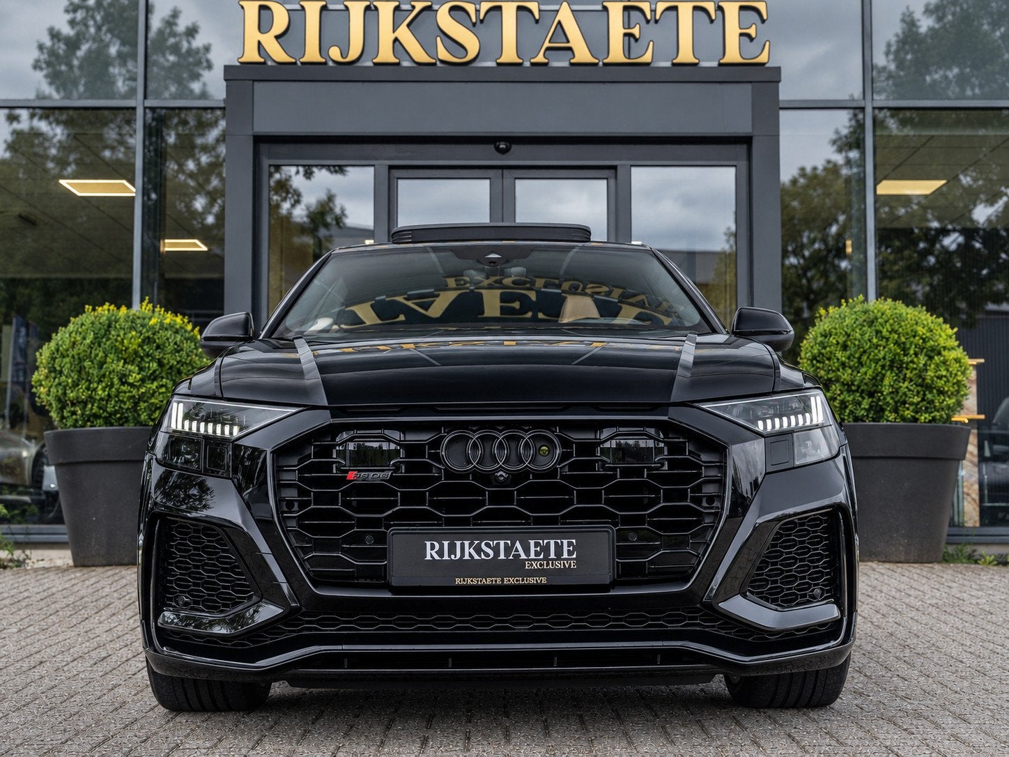 Audi RSQ8 4.0 TFSI Quattro|PANO|B&O|KERAMISCH|ACC|HUD|360, Dealer onderhouden, Gebruikt, Met garantie (alle), 600 pk
