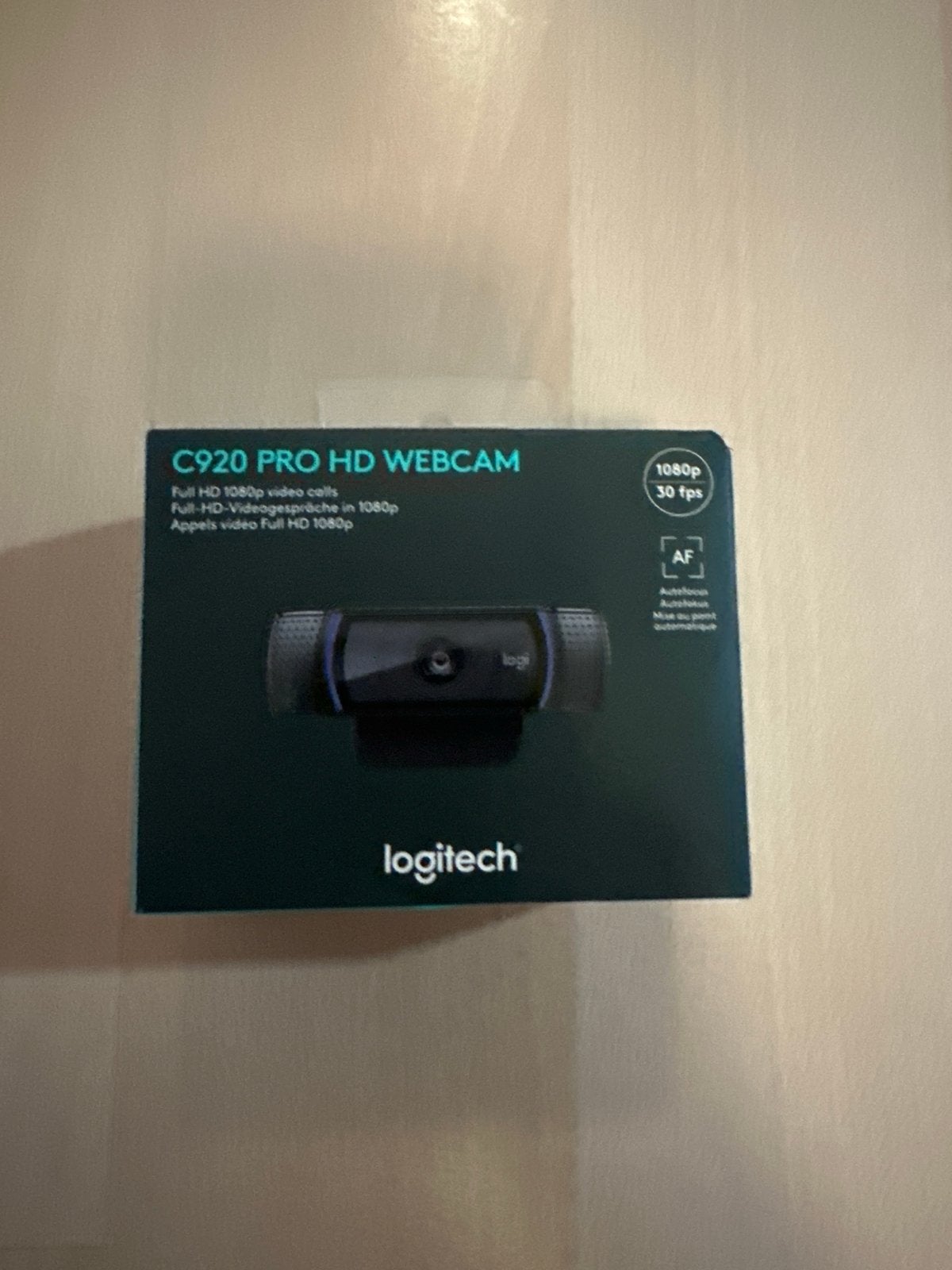 Logitech C920 Pro HD Webcam  zo goed als nieuw in doos, Computers en Software, Webcams, Verzenden, Nieuw, Windows, Monitorclip