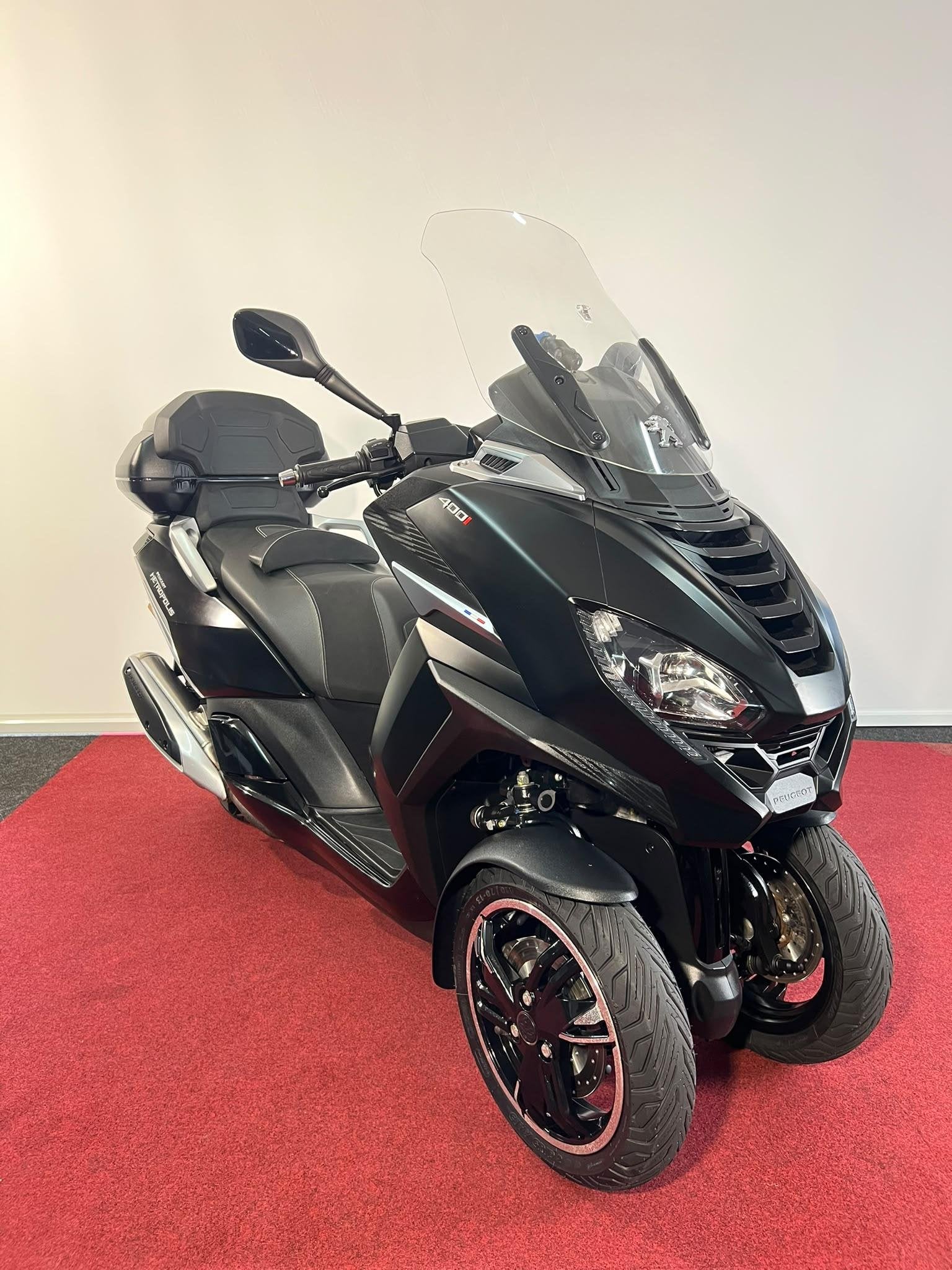 Peugeot Metropolis 400 SW ABS, Motoren, Scooter, Automaat, Bonnetstraat 1
6718 XN  Ede, NL, Info@moteogroup.com