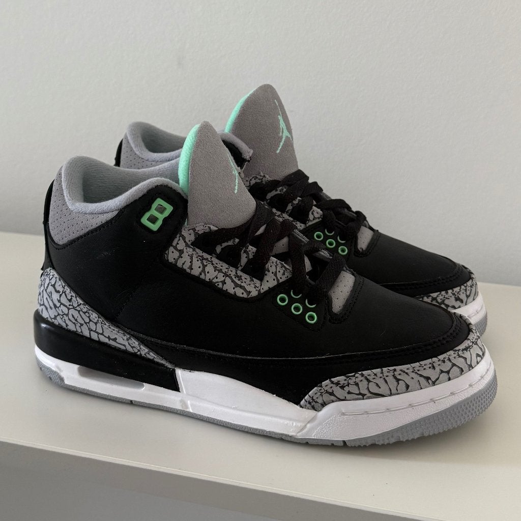 Jordan 3 Retro Green Glow maat 37,5, Nike, Ophalen of Verzenden, Groen, Sneakers of Gympen