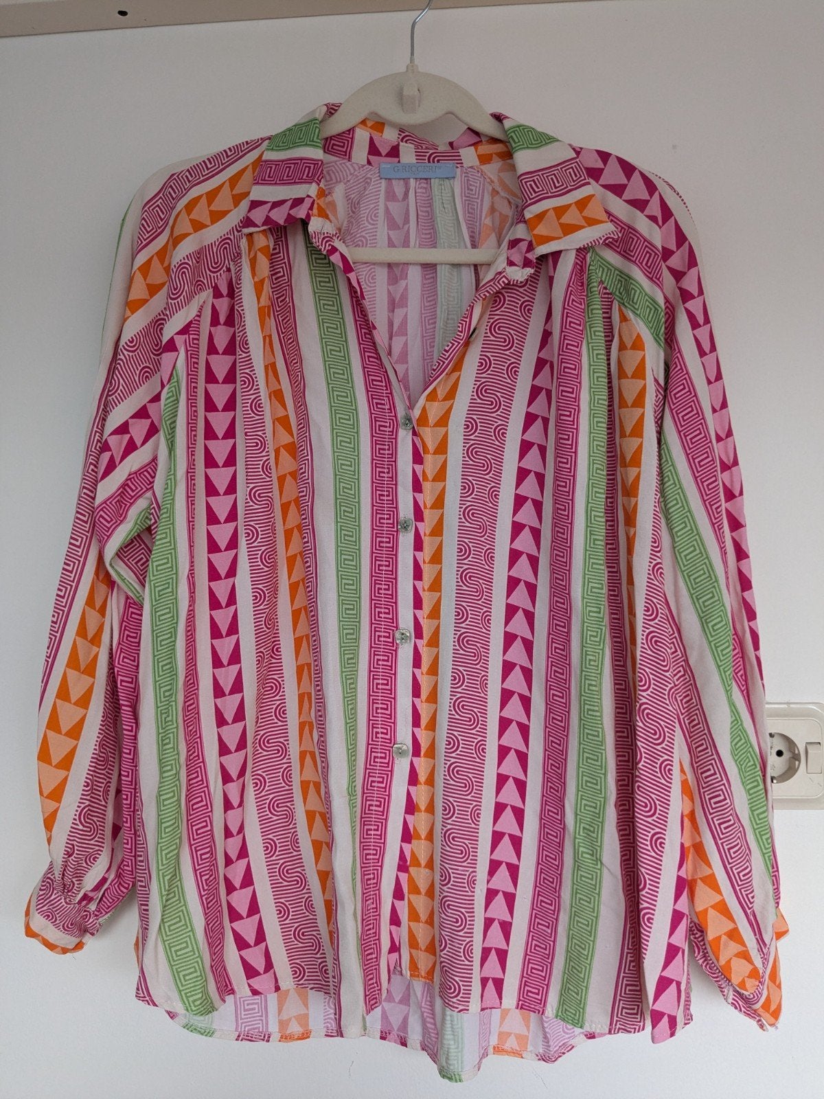 Kleurrijke gestreepte blouse met lange mouwen, Kleding | Dames, Onbekend, Ophalen of Verzenden, Zo goed als nieuw, Meerkleurig