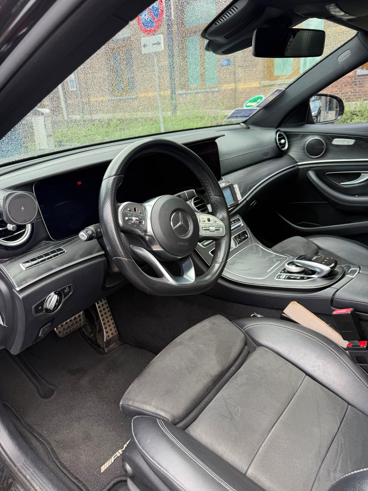 Mercedes-Benz E-Klasse E220 d 194pk 9G-TRONIC 2019 Zwart, Auto's, Mercedes-Benz, Automaat, Achterwielaandrijving, 194 pk, 4 cilinders